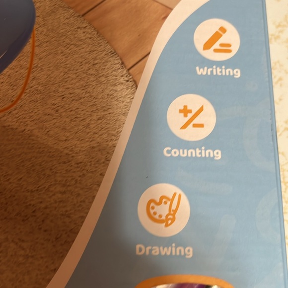 Magnetic Drawing Board 12 month + - Picture 4 of 7